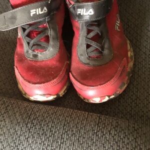 Fila Kids Red and Black Hook-and-Loop Sneakers